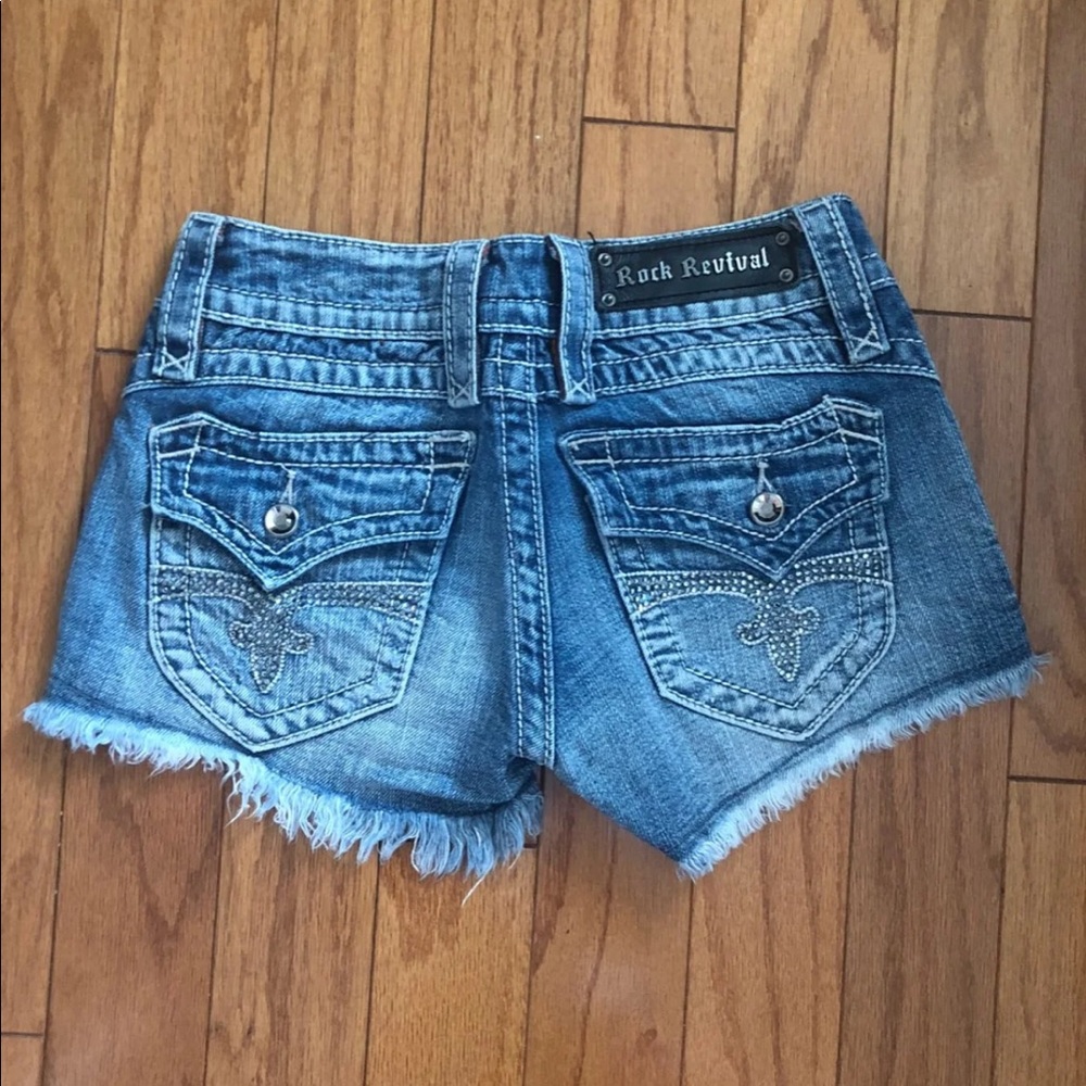 Rock revival bling denim shorts size 25